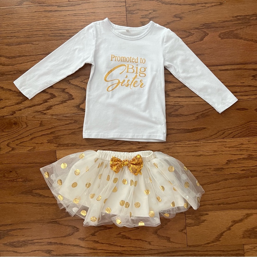 Girls size: 5T 2 pc Long Sleeve Shirt & Tutu